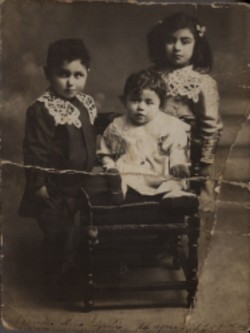 Annetta, Nino, Egidio 14 Aprile 1909 (manoscritta a inchiostro)